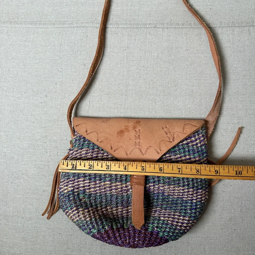 Vintage‎ Handwoven Sisal Leather Flap Crossbody Bag Purple Green Boho Festival